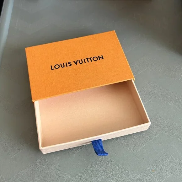 Louis Vuitton Empty Box and Dust Bag - Picture 2 of 3
